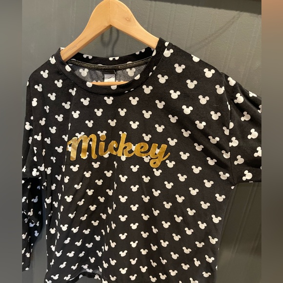 Disney Mickey Mouse sleepwear shirt long sleeve medium stretch‎ cozy top - Picture 2 of 6